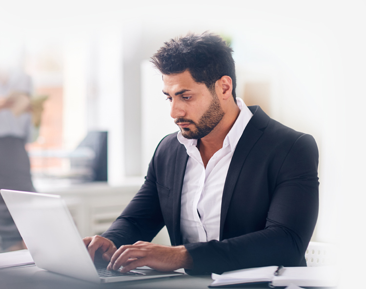 investment fund analyst